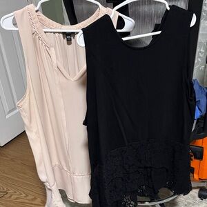 Set of 2 peplum Women's Sleeveless Blouses - Black and Cream